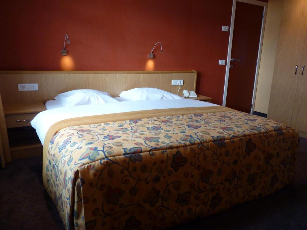 Les Tilleuls Hotel Jupille Exterior foto